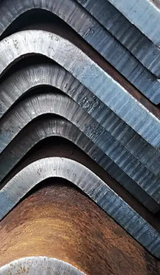 Як зігнути металевий кутик?