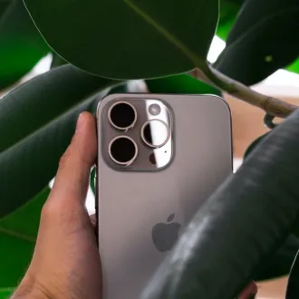 Титан, його сплави та до чого тут iPhone