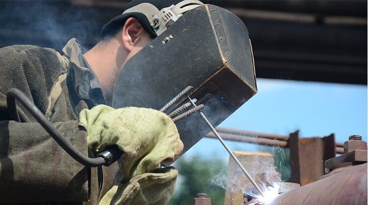 Послуги Метінвест-СМЦ: порізка, комплектація і доставка металу в Україні